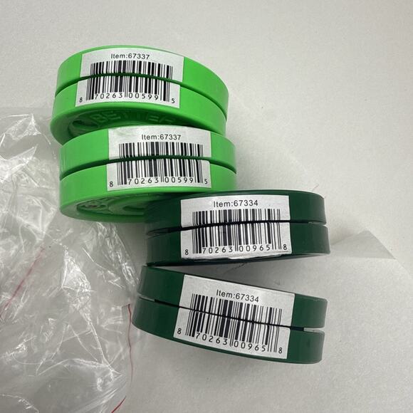 Better Biscuit Hockey Pucks 4 Pack - 2 Passer & 2 Sniper, Green/Dark Green *READ - Picture 6 of 11